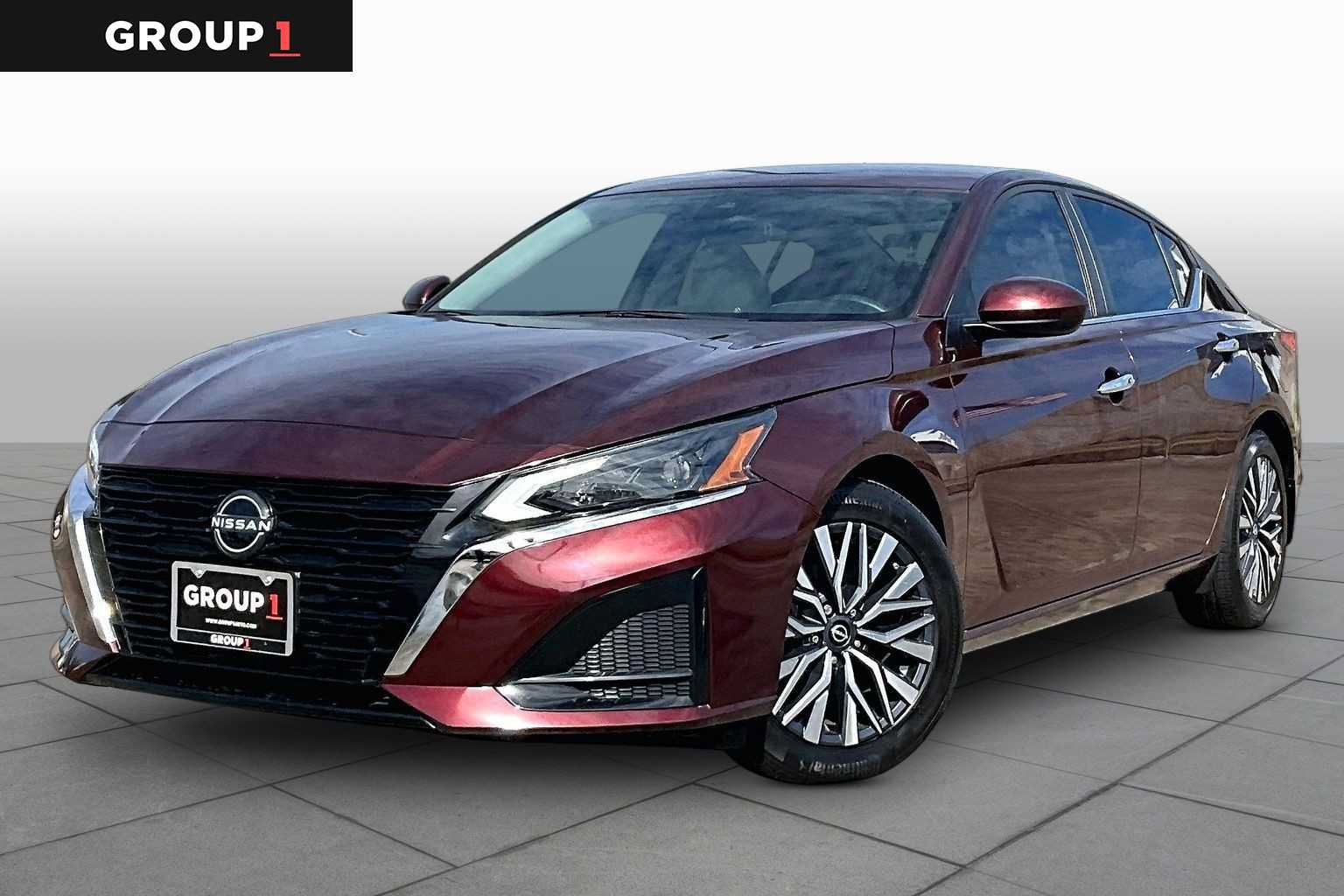 Certified 2023 Nissan Altima 2.5 SV FWD image 1