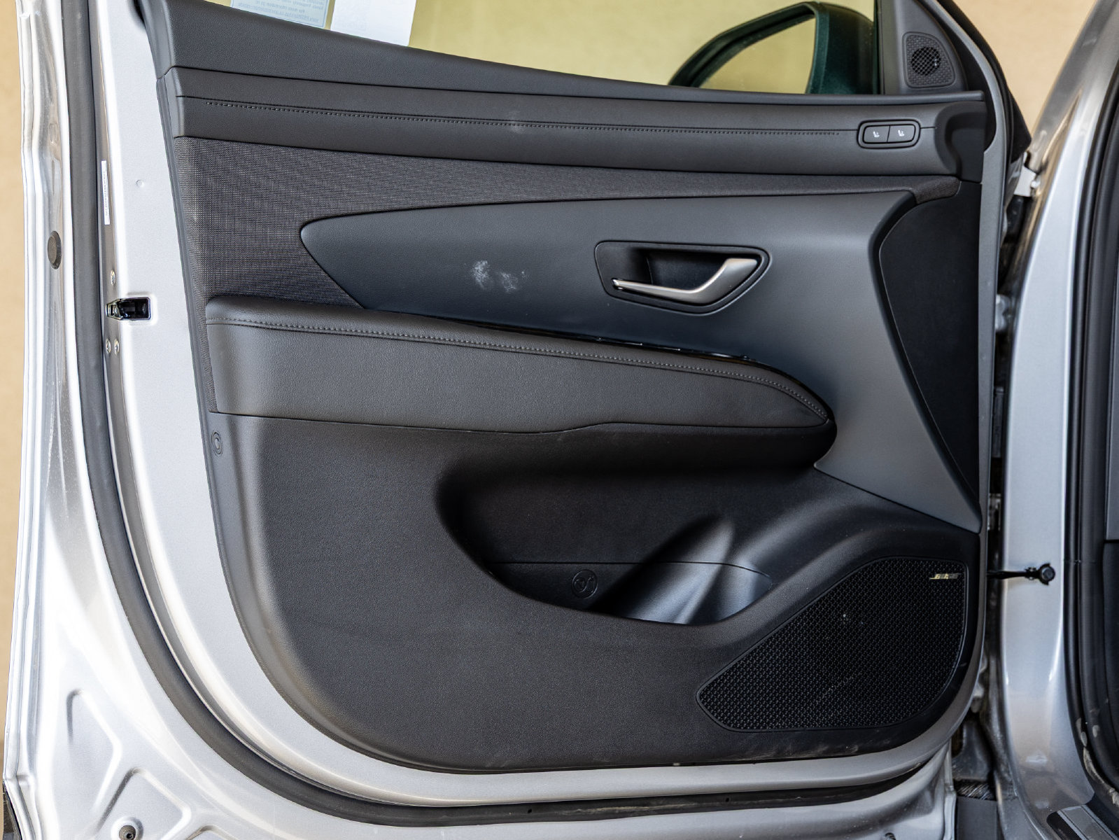 New 2025 Hyundai Tucson Limited AWD/4WD image 17