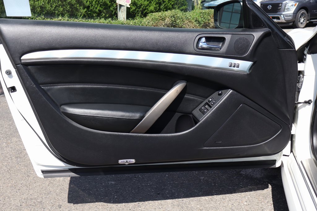 Used 2015 INFINITI Q60 Sport Limited image 14