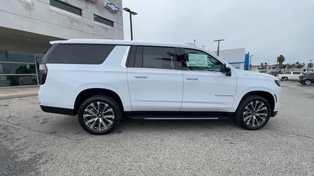 New 2026 Chevrolet Suburban High Country w/ LPO, Get Active Package RWD image 9