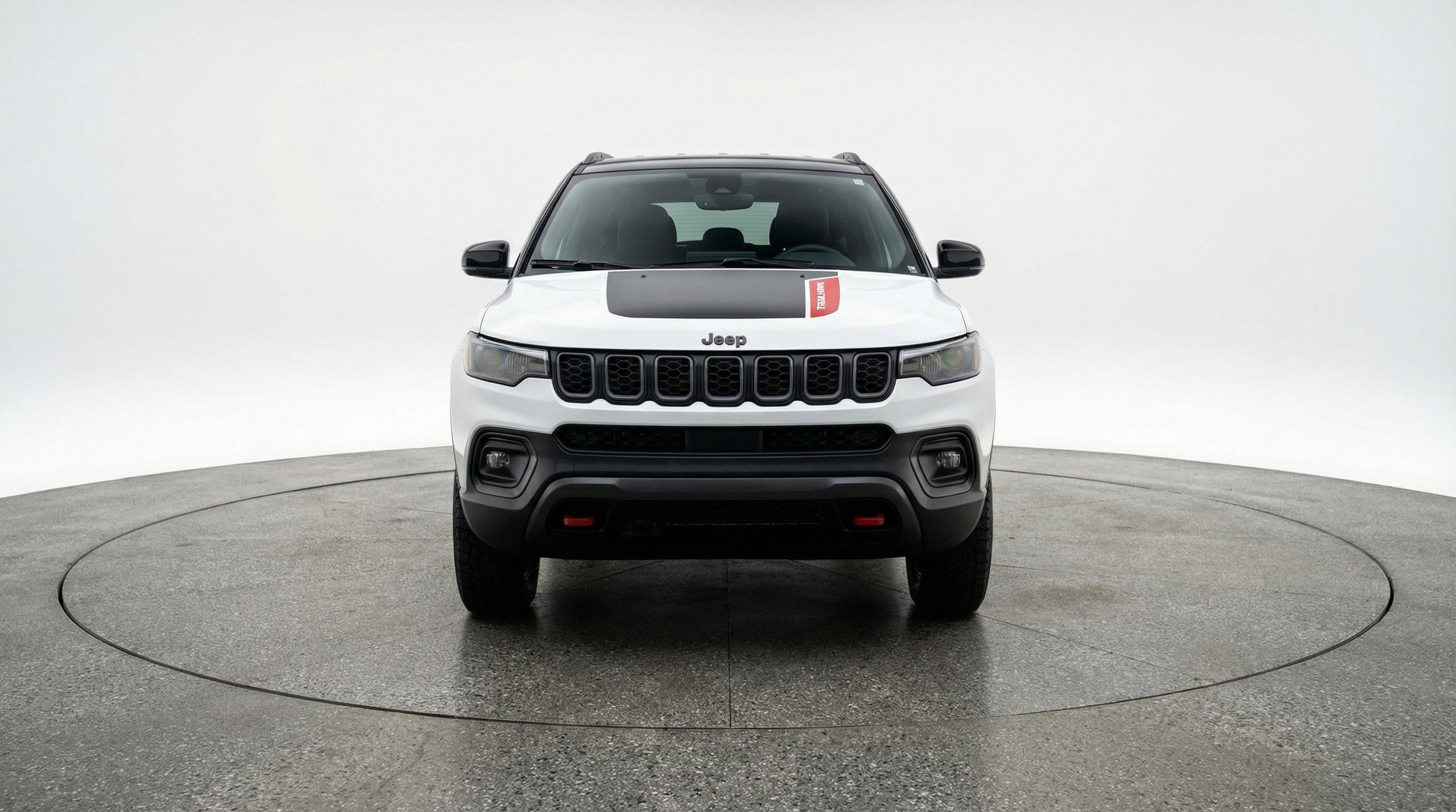 Used 2025 Jeep Compass Trailhawk image 2