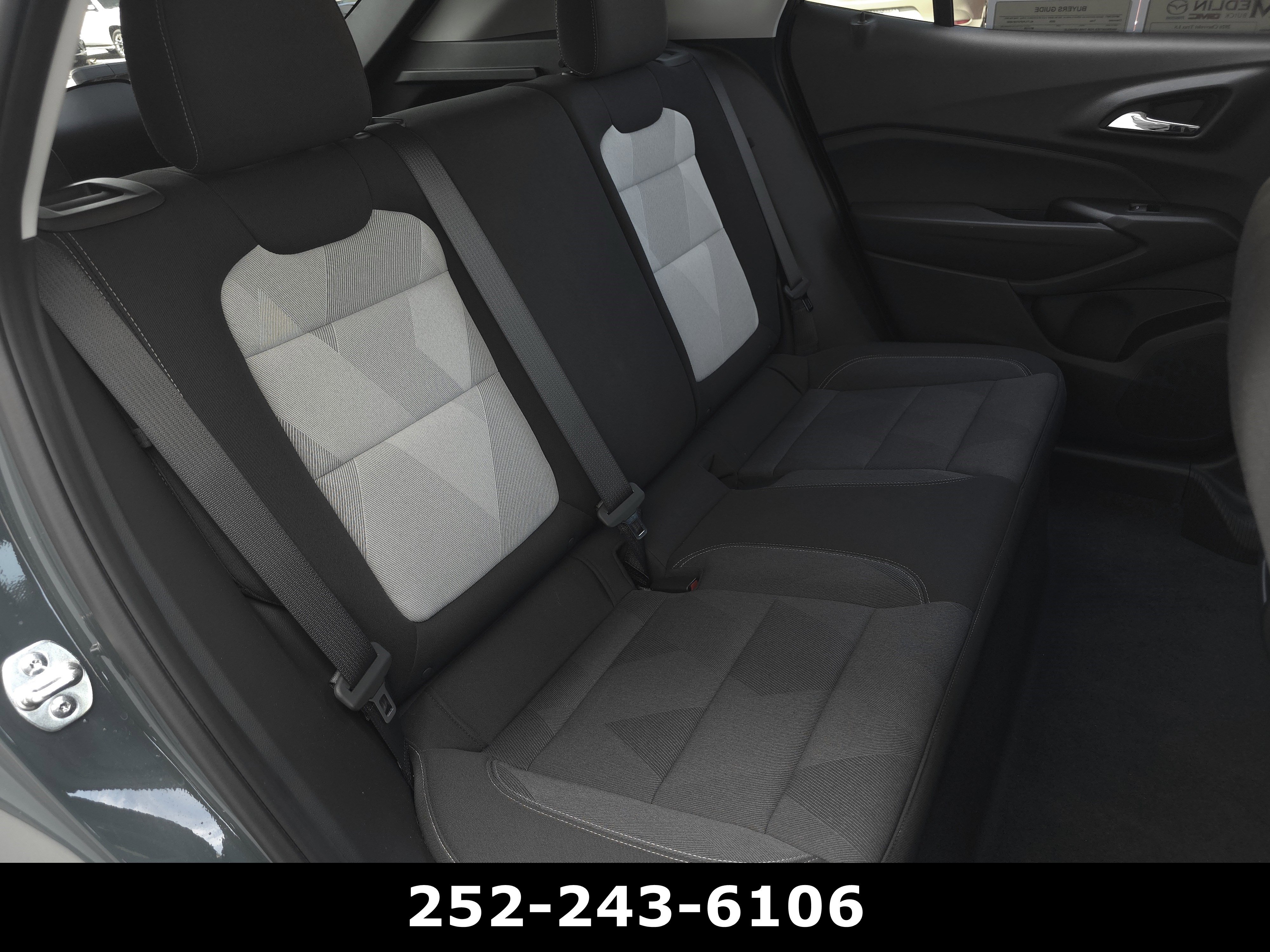 Used 2026 Chevrolet Trax LS FWD image 30