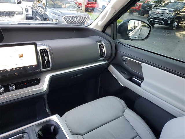 Used 2025 Ford Expedition Max Platinum w/ Driver's Package image 15