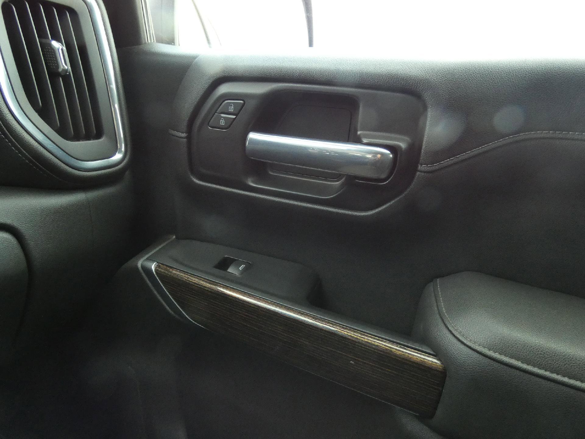 Used 2020 GMC Sierra 1500 SLE w/ SLE Value Package AWD/4WD image 24