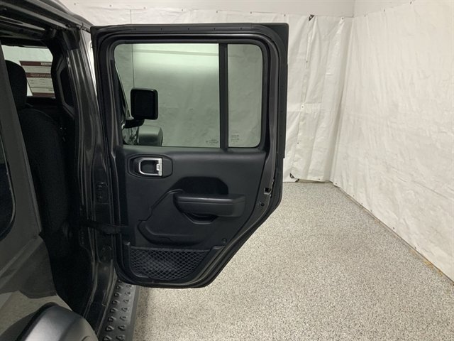 Used 2018 Jeep Wrangler Unlimited Sport S image 21