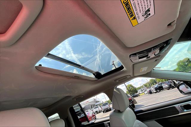 Used 2025 Hyundai Santa Fe Calligraphy image 26