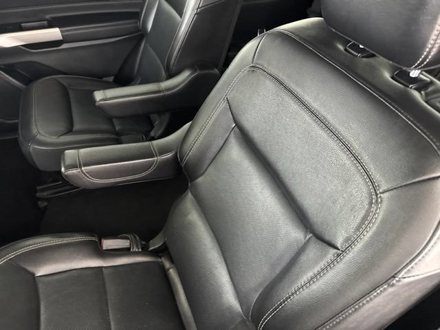 Used 2023 Ford Explorer Limited w/ Limited Technology Package AWD/4WD image 27