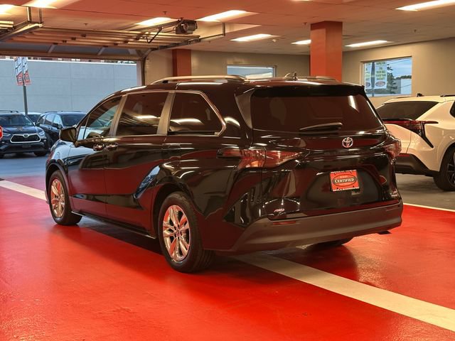 Certified 2024 Toyota Sienna XLE w/ XLE Plus Package AWD/4WD image 5