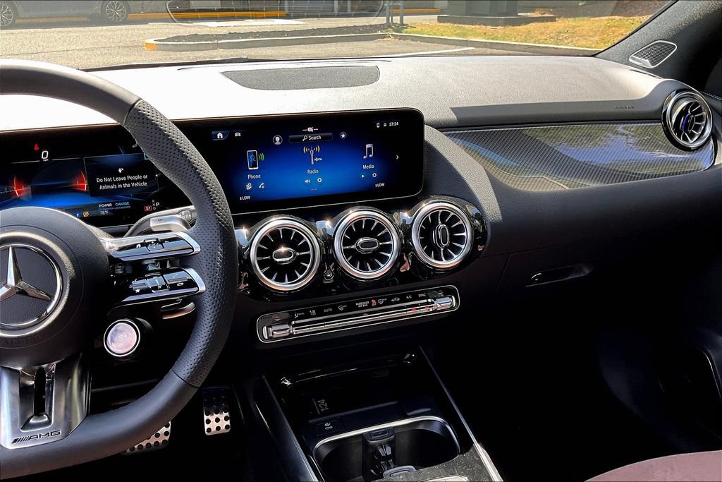 New 2026 Mercedes-Benz GLA 35 AMG 4MATIC image 7