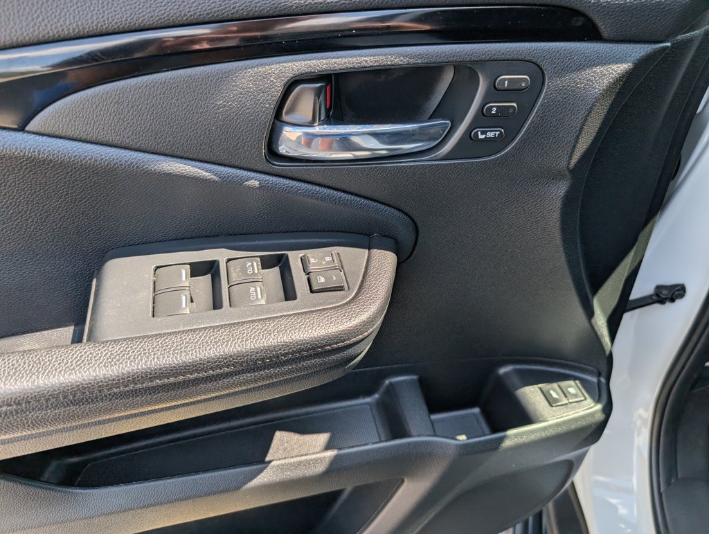 Used 2021 Honda Pilot Elite image 9