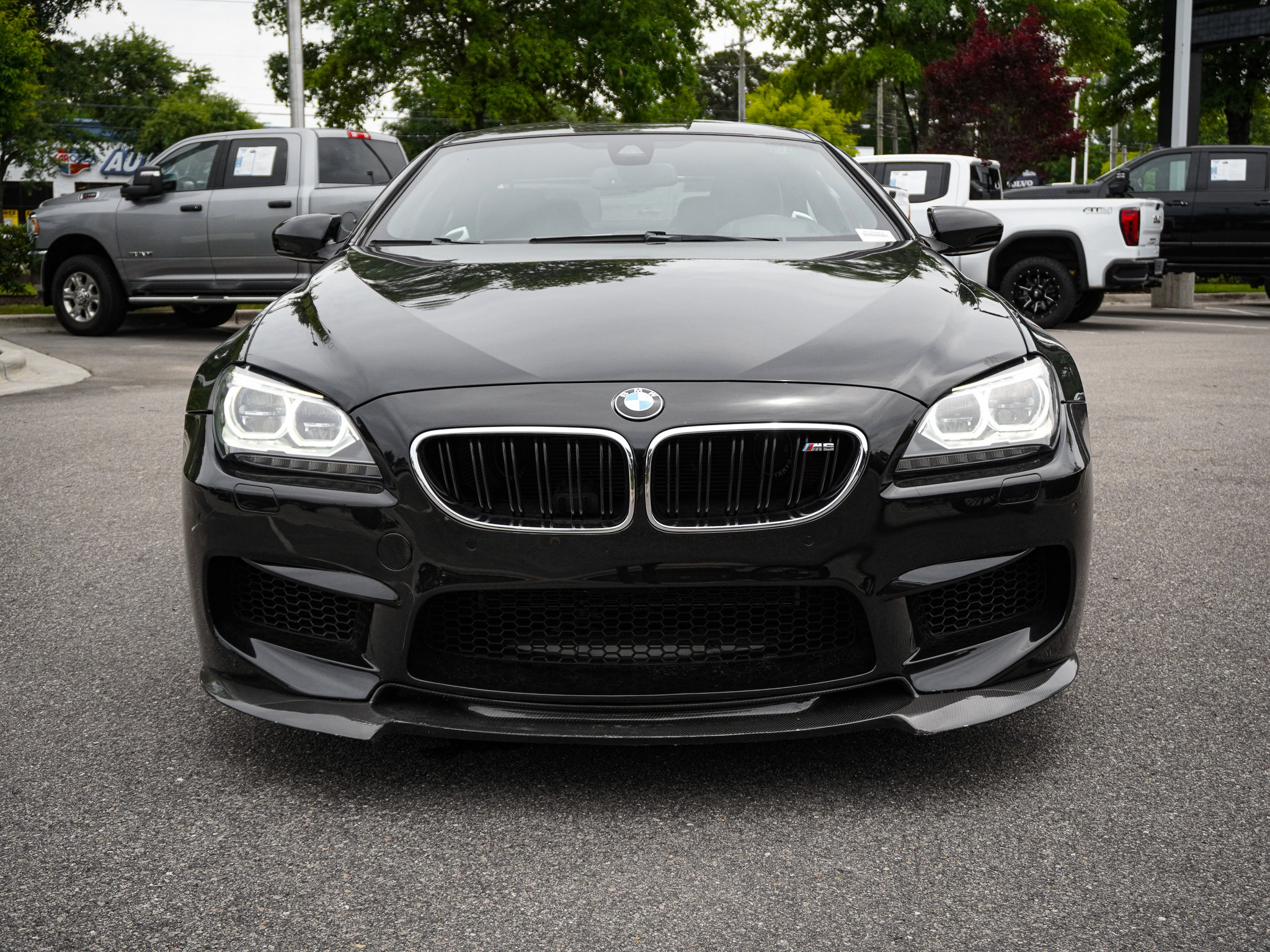 Used 2014 BMW M6 Coupe w/ Executive Package RWD image 3