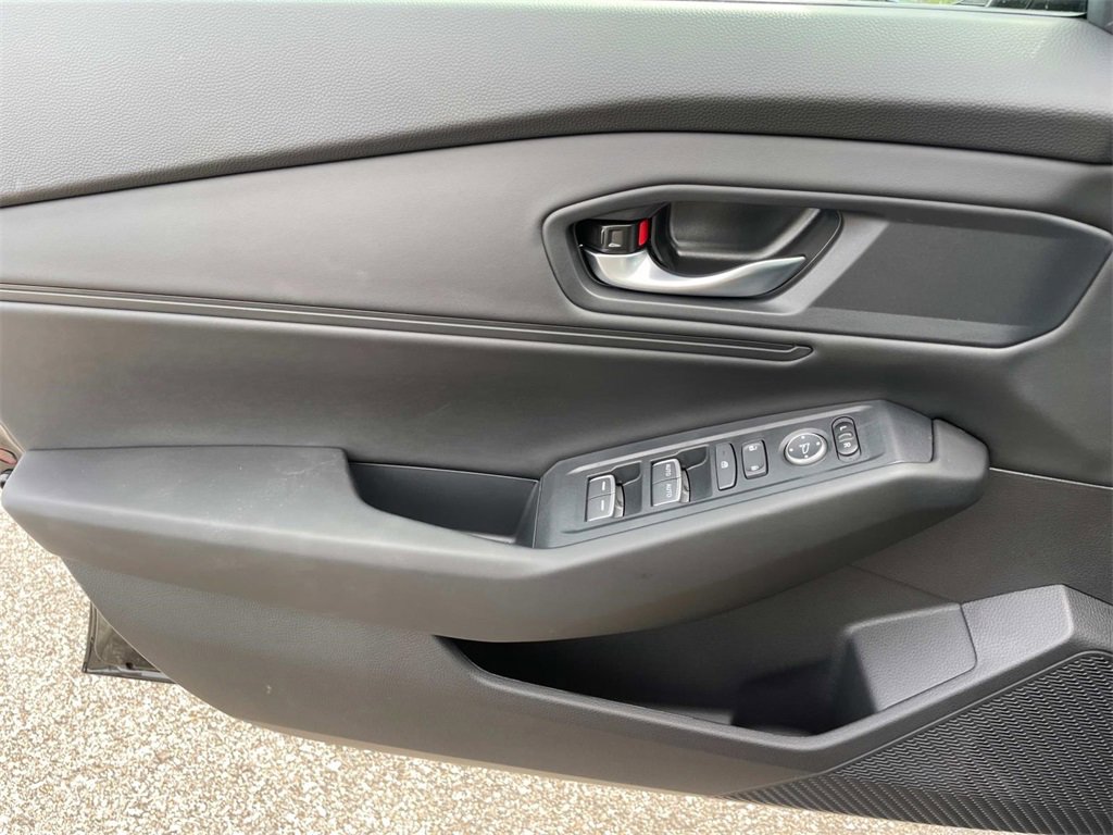 New 2025 Honda Accord SE image 17