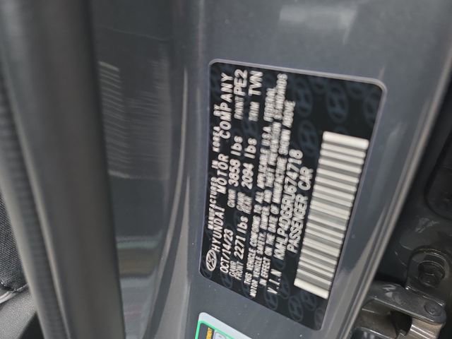 Certified 2024 Hyundai Elantra Limited image 48