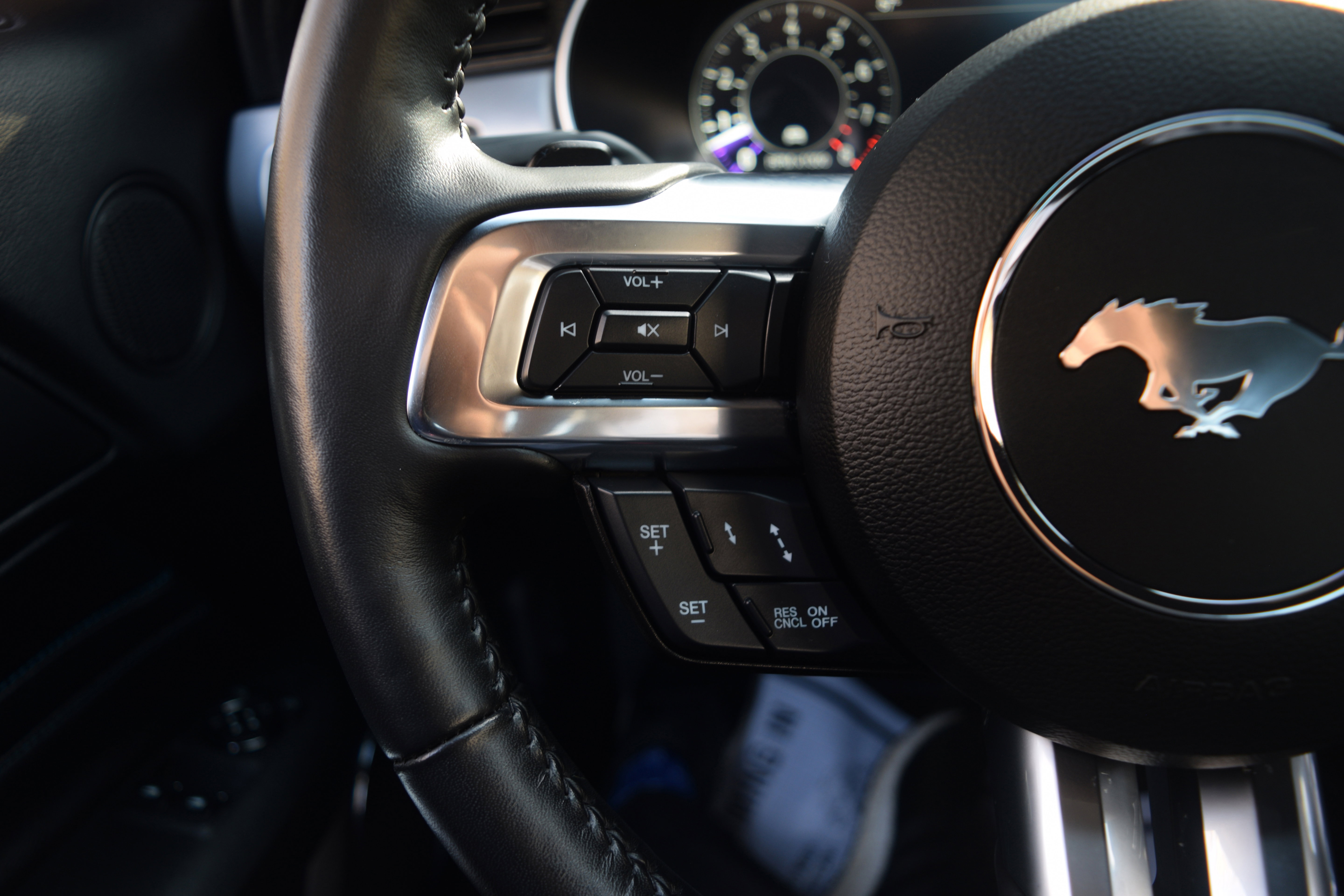 Certified 2022 Ford Mustang GT Premium w/ Equipment Group 401A image 6