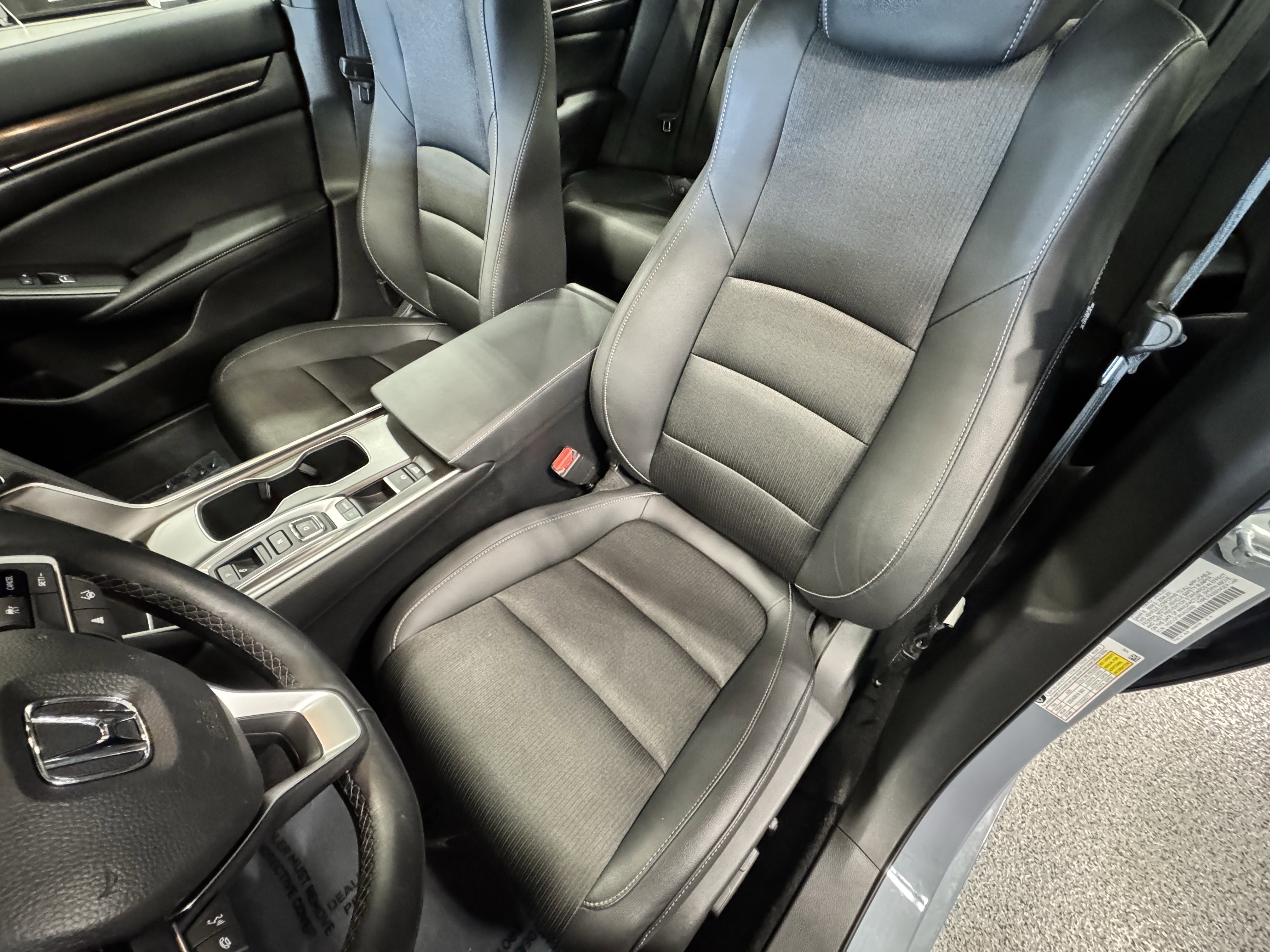 Used 2022 Honda Accord Sport image 19