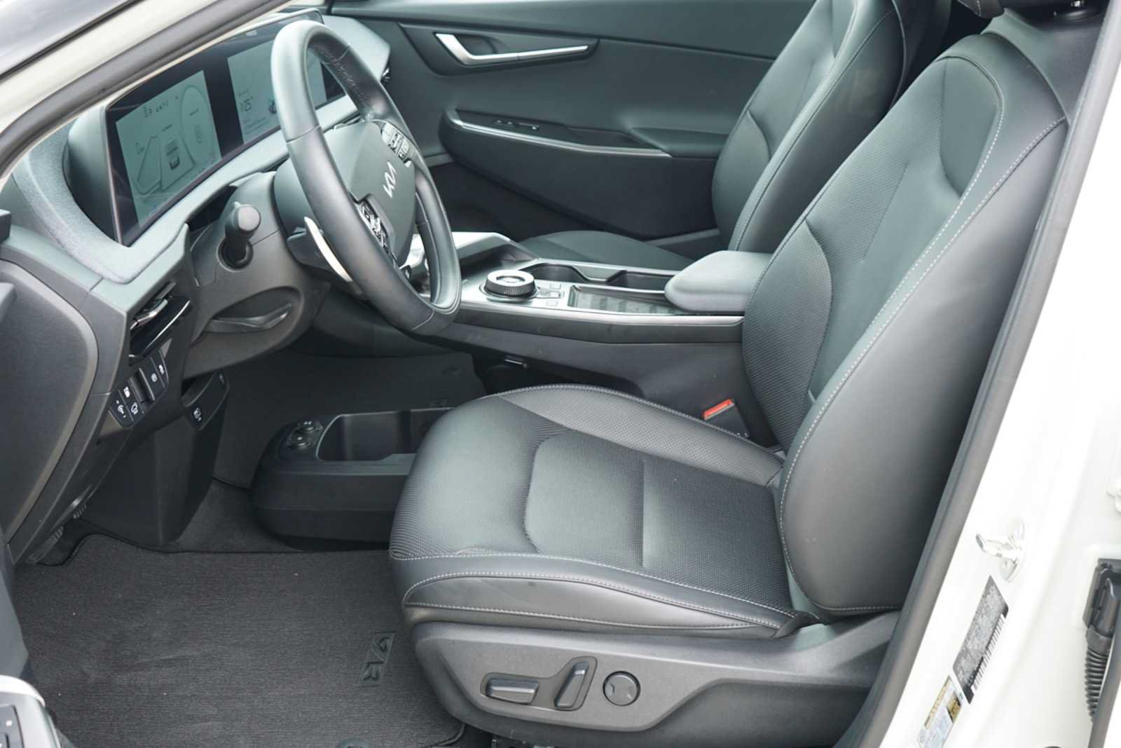 Used 2023 Kia EV6 Wind RWD image 8