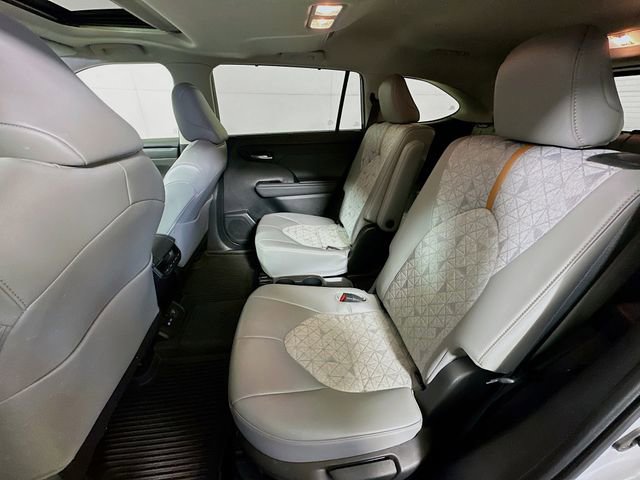 Certified 2023 Toyota Highlander Bronze Edition image 24