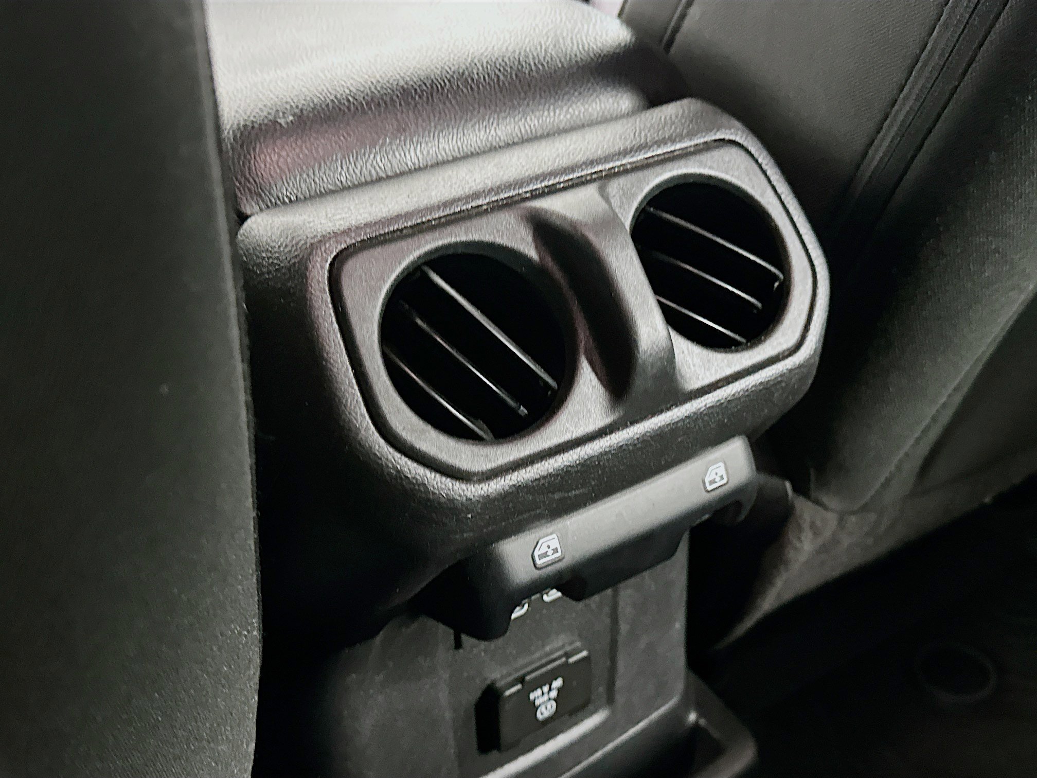 Used 2023 Jeep Wrangler Unlimited w/ Sun & Screen Package AWD/4WD image 27