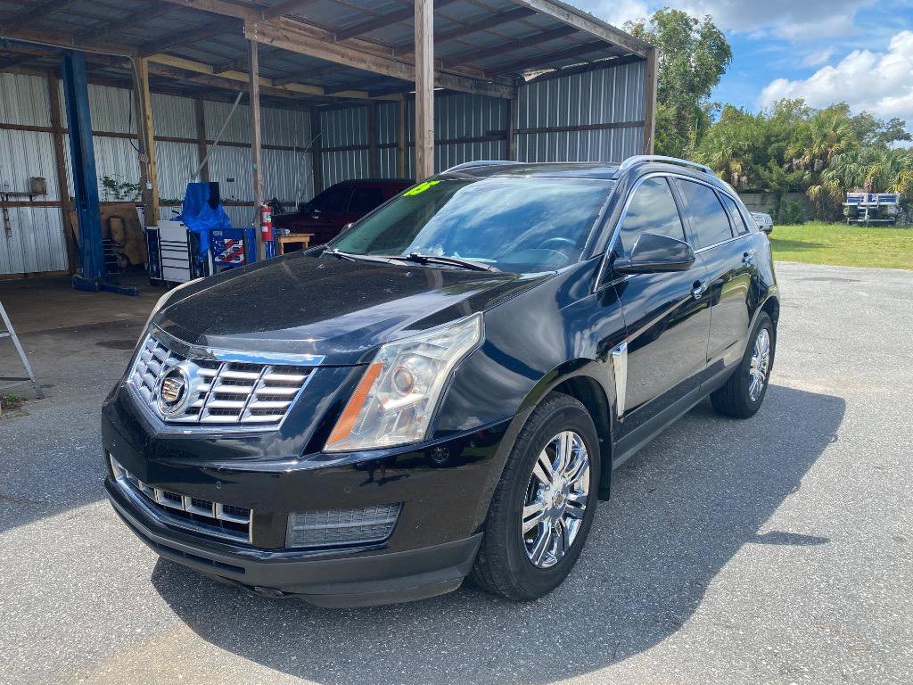 Used 2015 Cadillac SRX Luxury w/ Driver Awareness Package FWD image 2