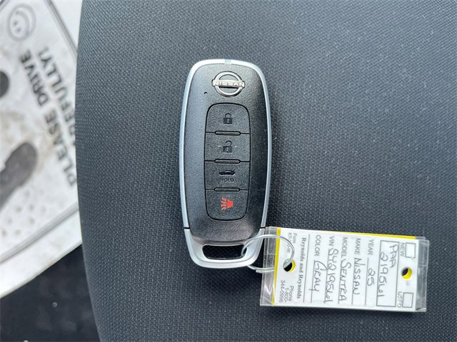 Used 2025 Nissan Sentra SV w/ Trunk Package image 32