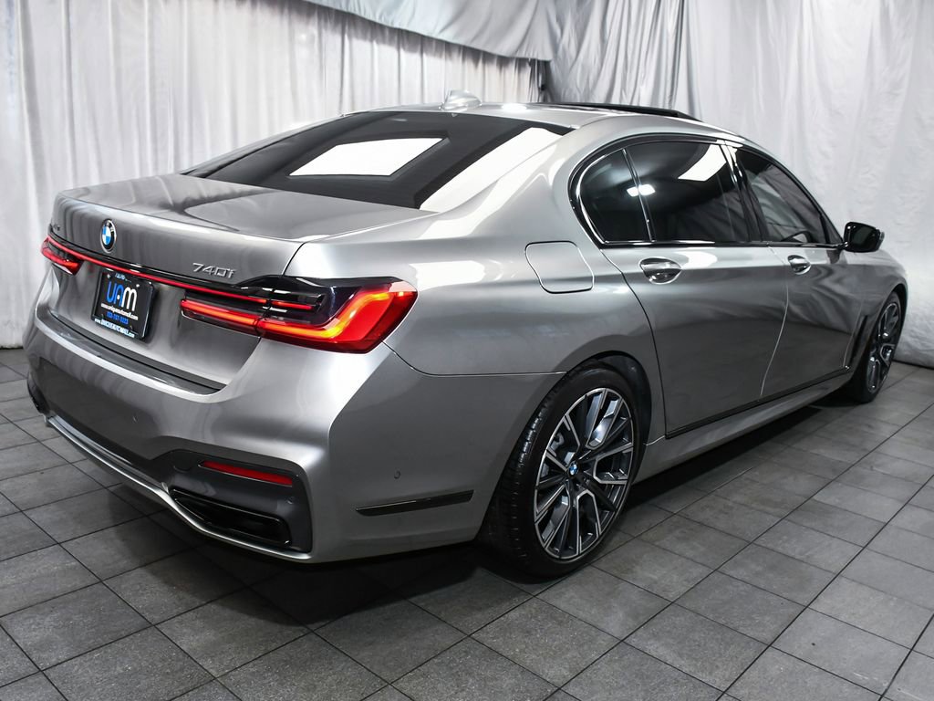 Used 2022 BMW 740i xDrive w/ M Sport Package image 6