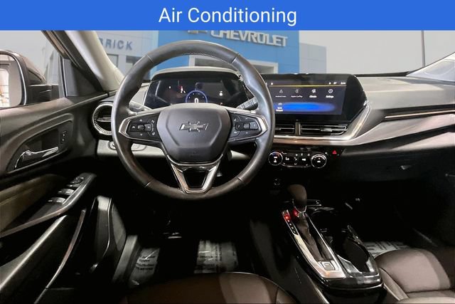 Certified 2026 Chevrolet Trax ACTIV w/ Driver Confidence Package FWD image 11