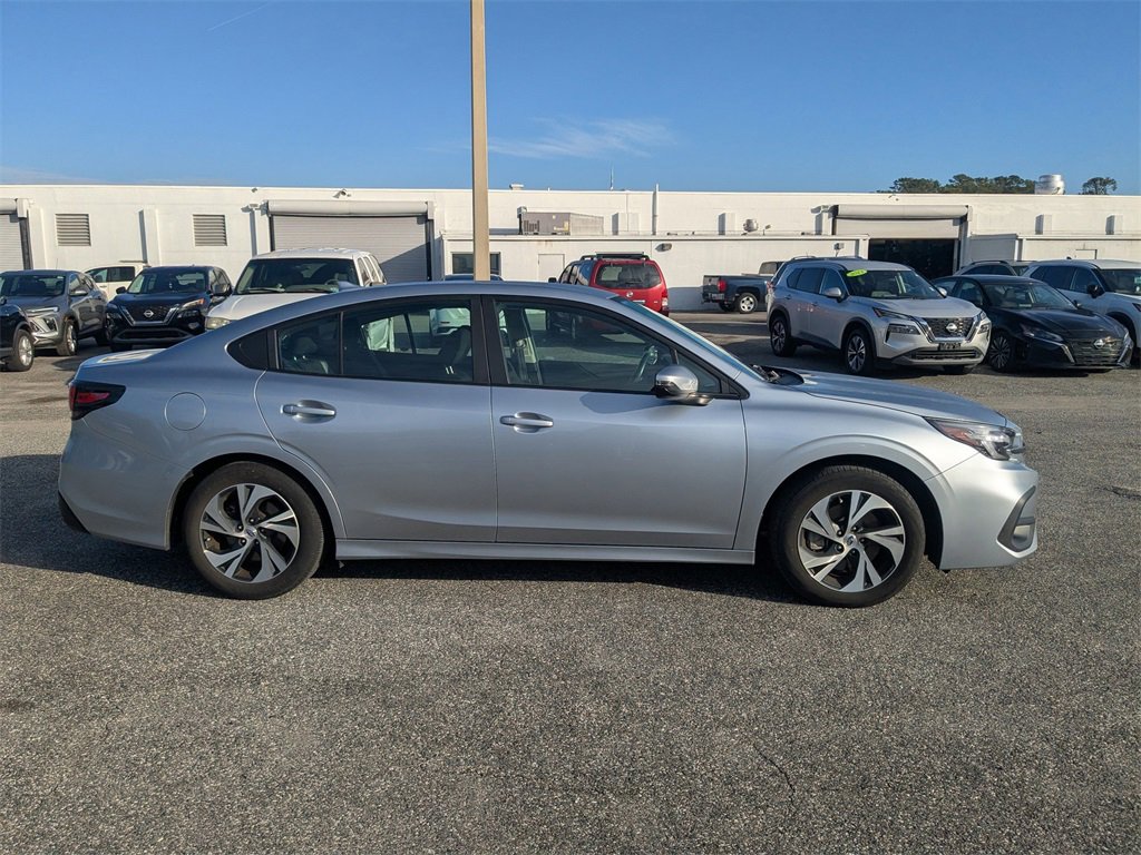 Used 2023 Subaru Legacy Premium image 3