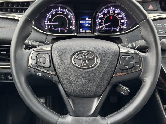 Used 2014 Toyota Avalon Limited FWD image 26