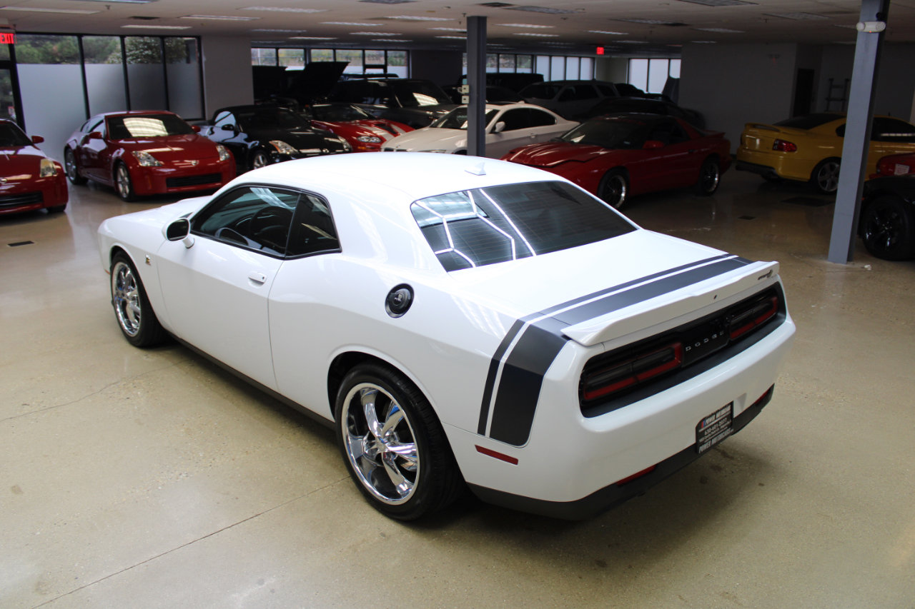 Used 2016 Dodge Challenger R/T Scat Pack w/ Leather Interior Group image 20