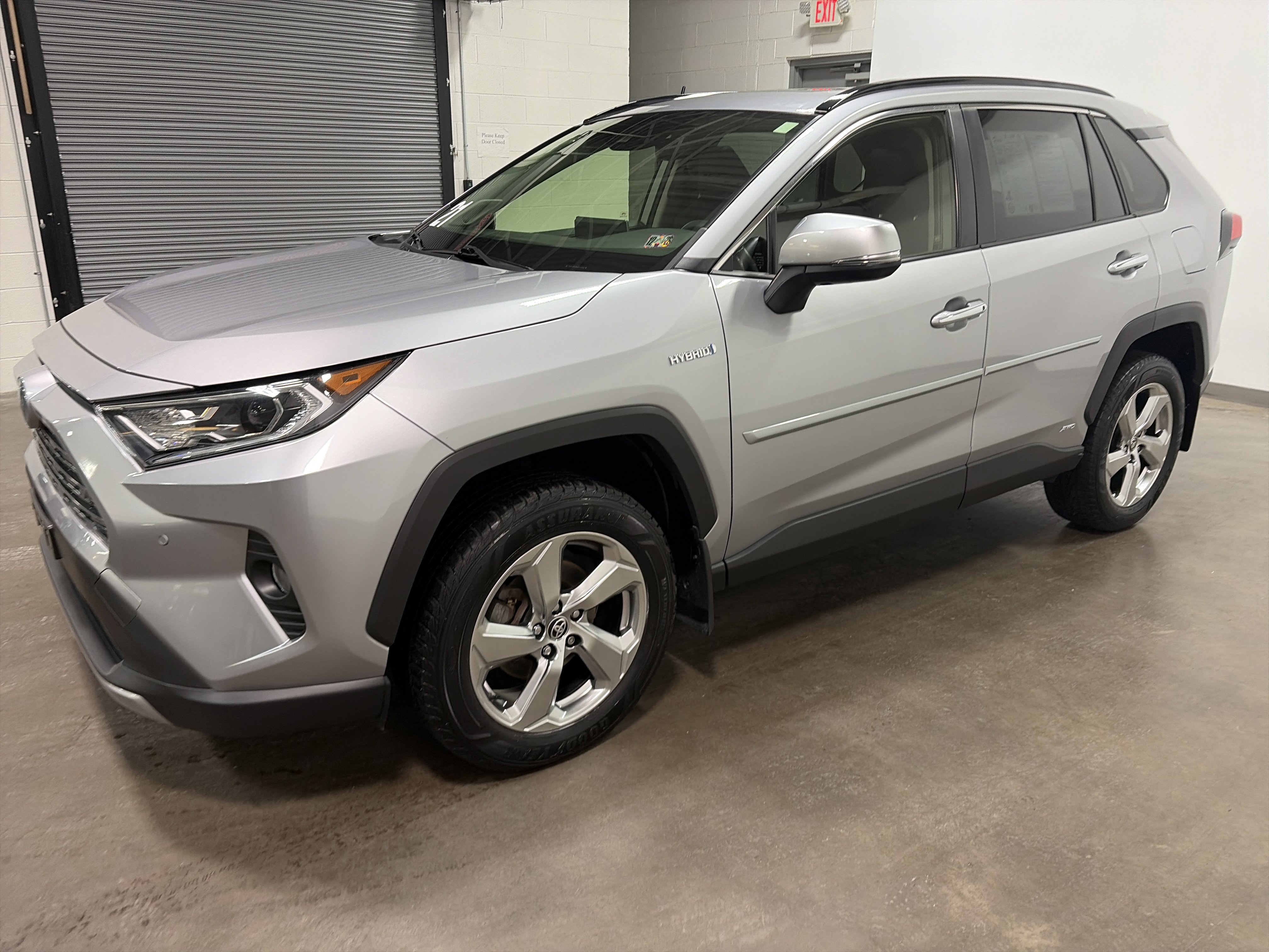 Used 2021 Toyota RAV4 Limited w/ Limited Grade Weather Package image 6