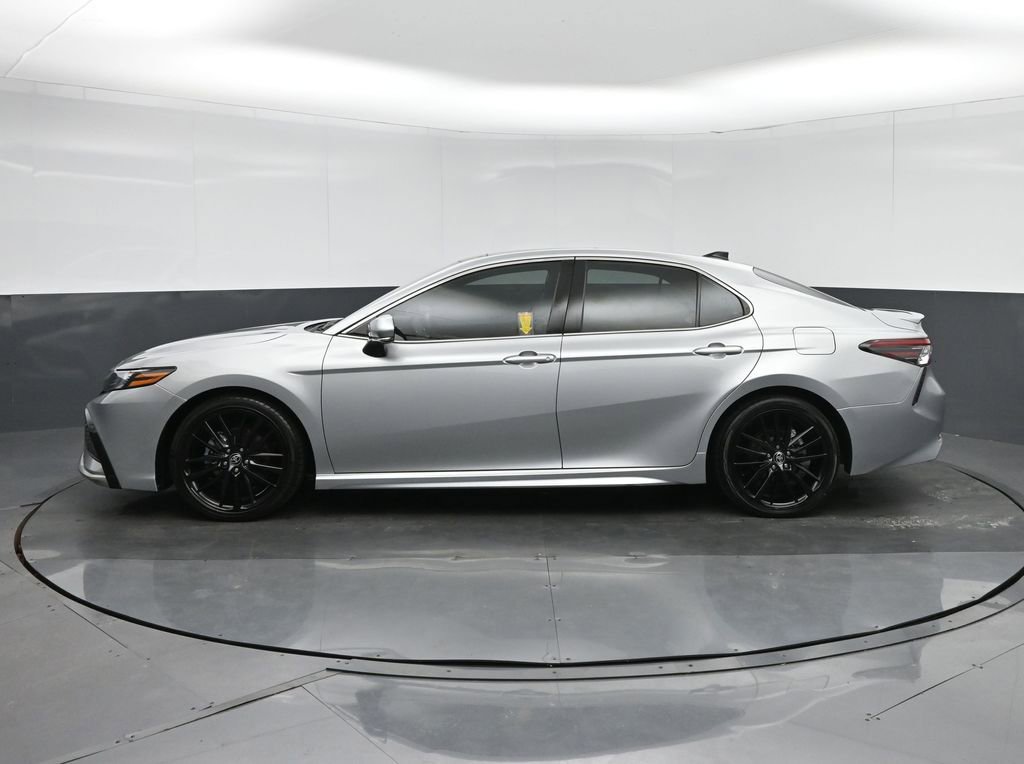 Used 2021 Toyota Camry XSE w/ Navigation Package image 4