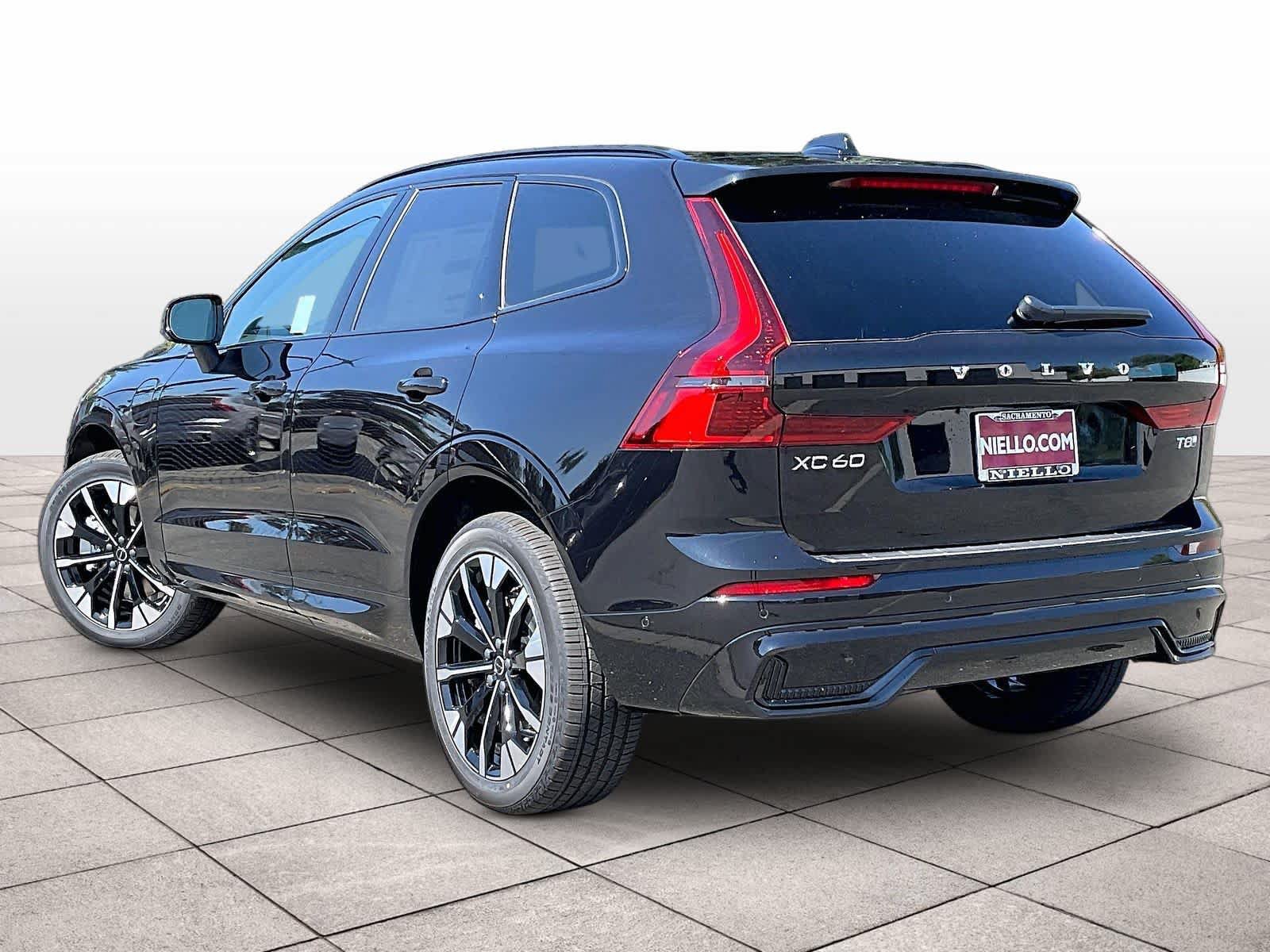 New 2026 Volvo XC60 T8 Plus w/ Climate Package PRO AWD/4WD image 3