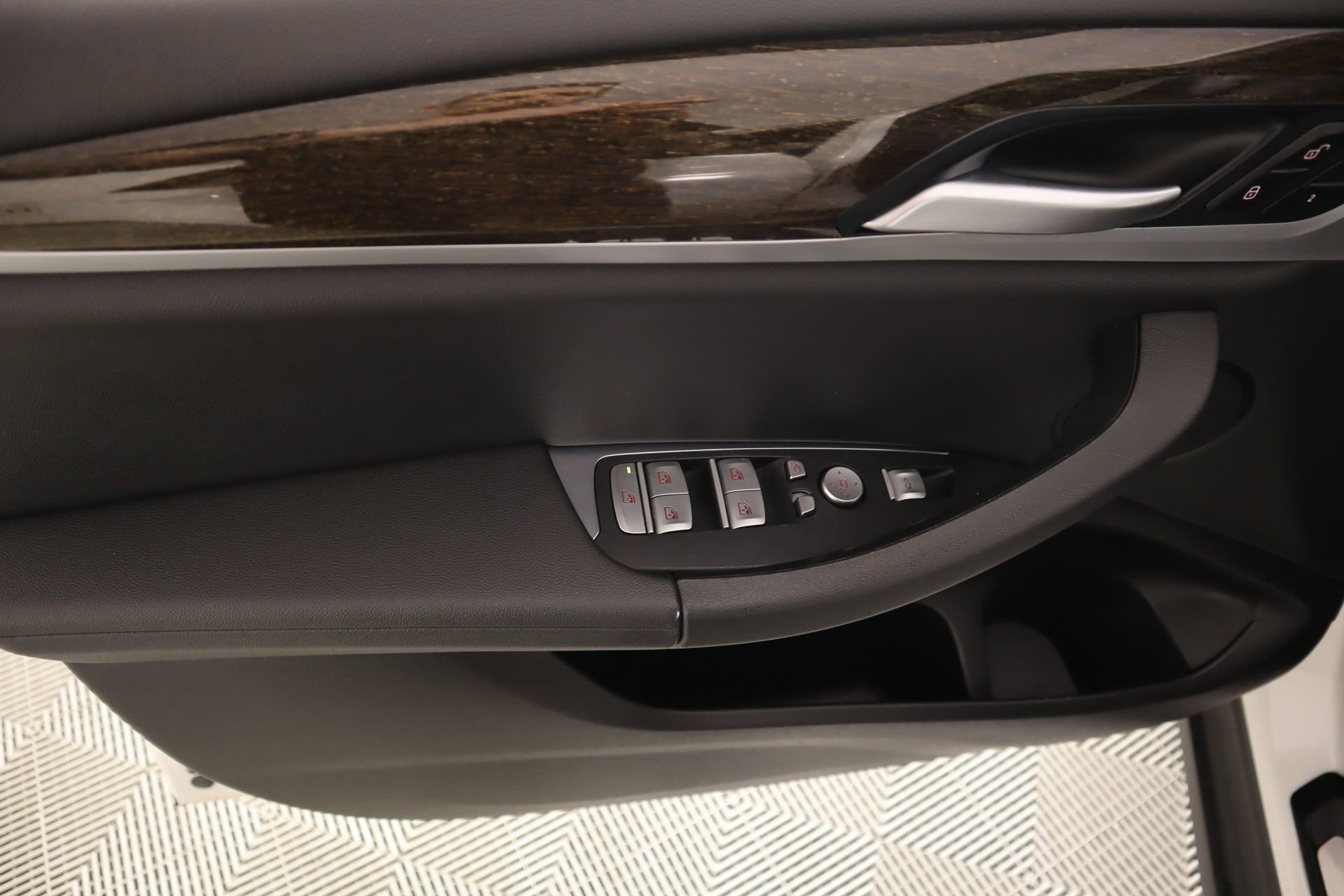 Used 2021 BMW X3 xDrive30i w/ Convenience Package image 16