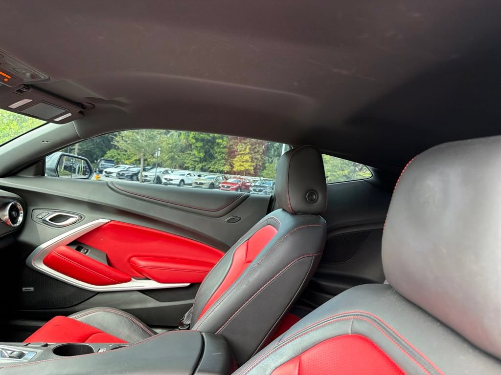 Used 2019 Chevrolet Camaro LT RWD image 17