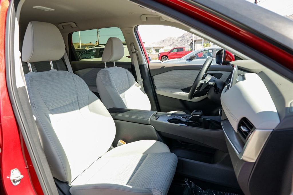 Used 2023 Nissan Rogue SV FWD image 20