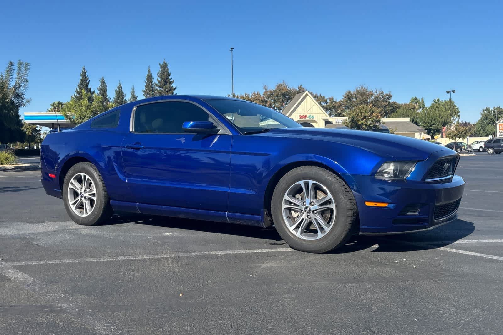 Used 2014 Ford Mustang Premium w/ Equipment Group 201A RWD image 10