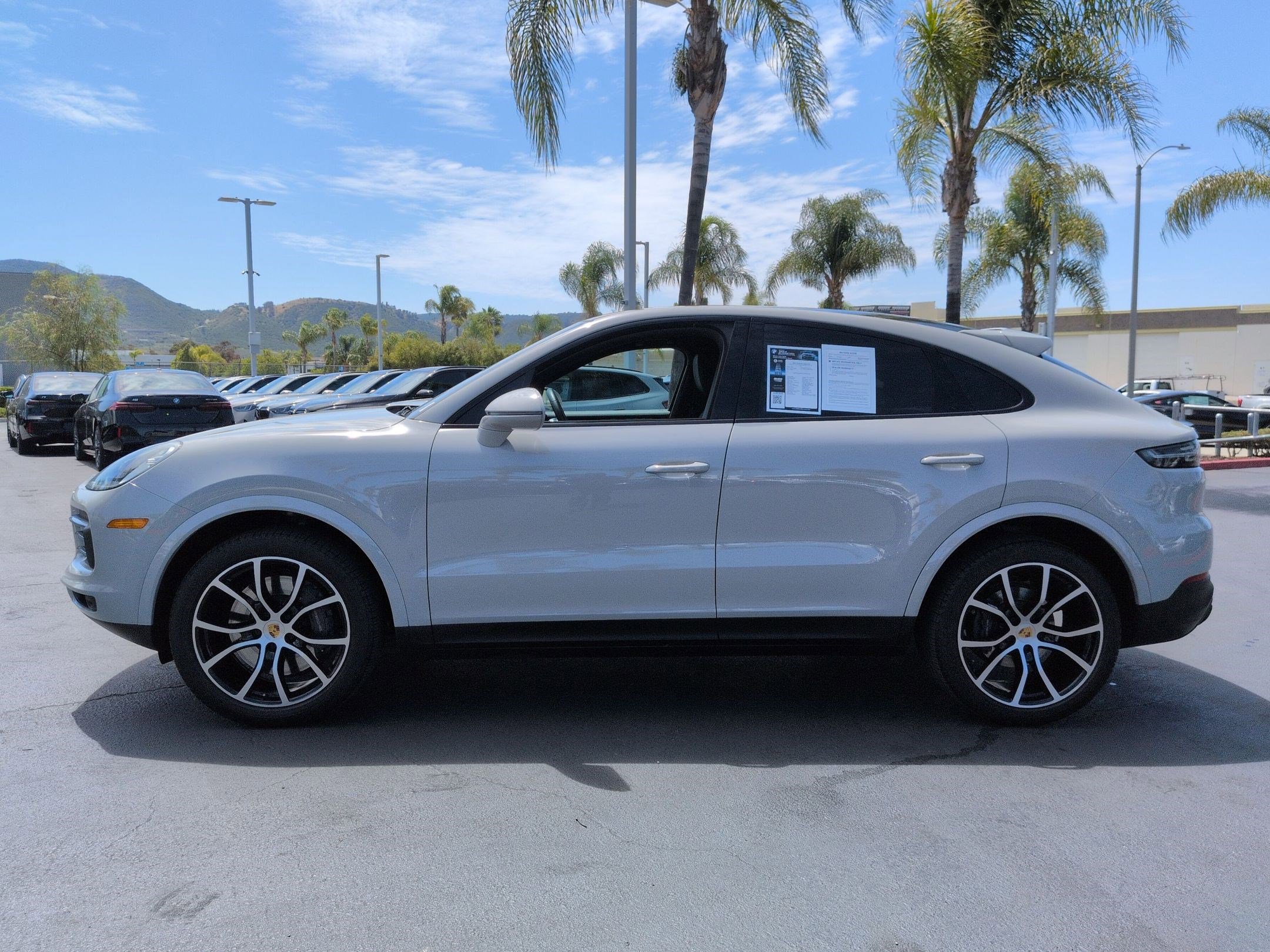 Used 2022 Porsche Cayenne Coupe AWD/4WD image 7