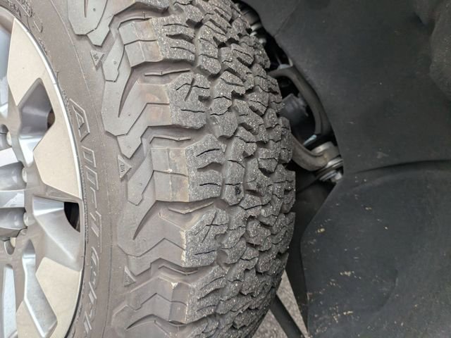 Used 2023 Chevrolet Silverado 2500 Custom w/ Custom Value Package image 9