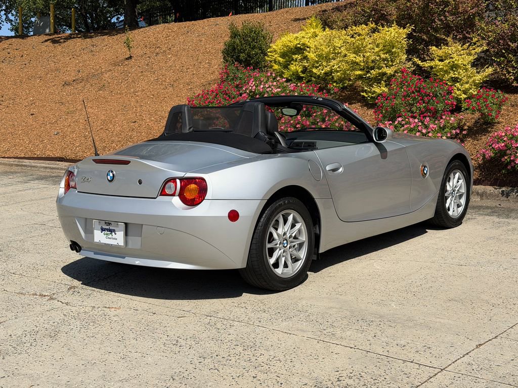 Used 2004 BMW Z4 2.5i RWD image 3