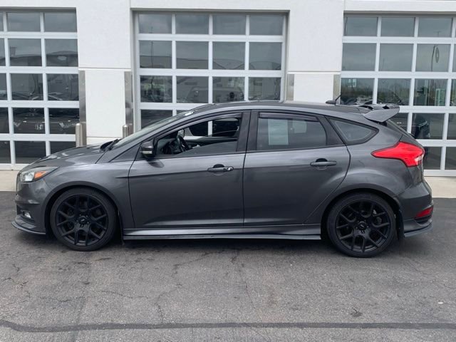 Used 2015 Ford Focus ST FWD image 3