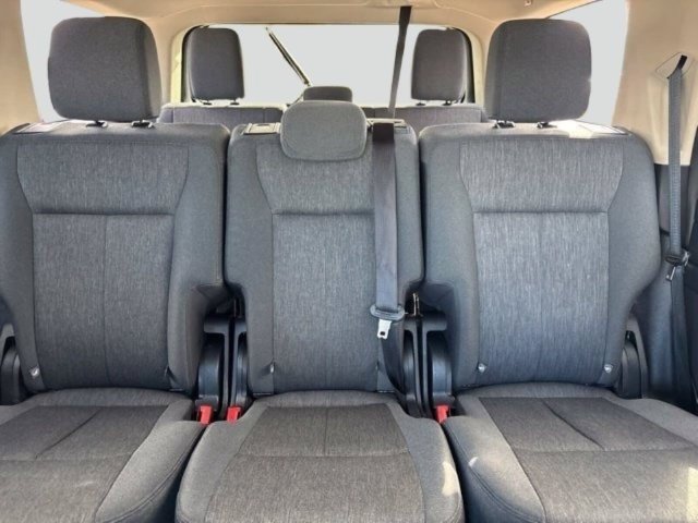 Used 2024 Ford Expedition XLT AWD/4WD image 32