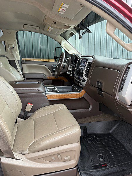 Used 2015 GMC Sierra 2500 SLT w/ Duramax Plus Package AWD/4WD image 8