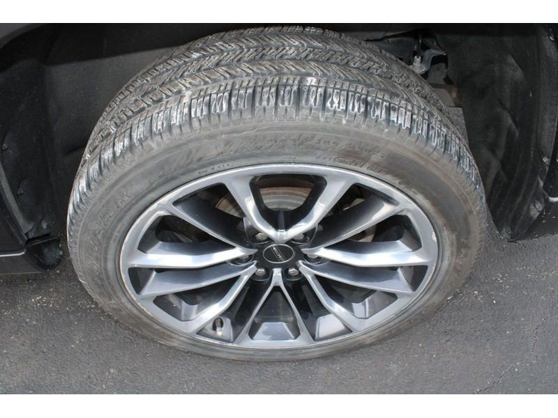 Used 2022 Jeep Wagoneer Series III w/ Premium Group I image 9