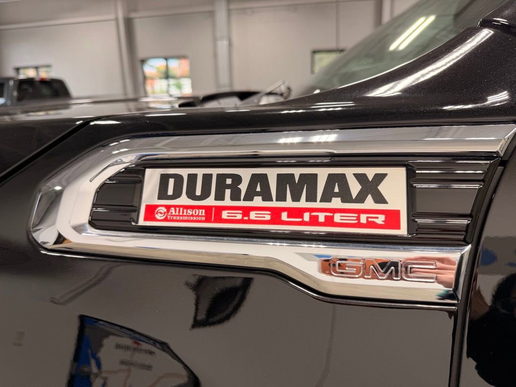 Used 2021 GMC Sierra 3500 Denali w/ Denali Ultimate Package AWD/4WD image 27