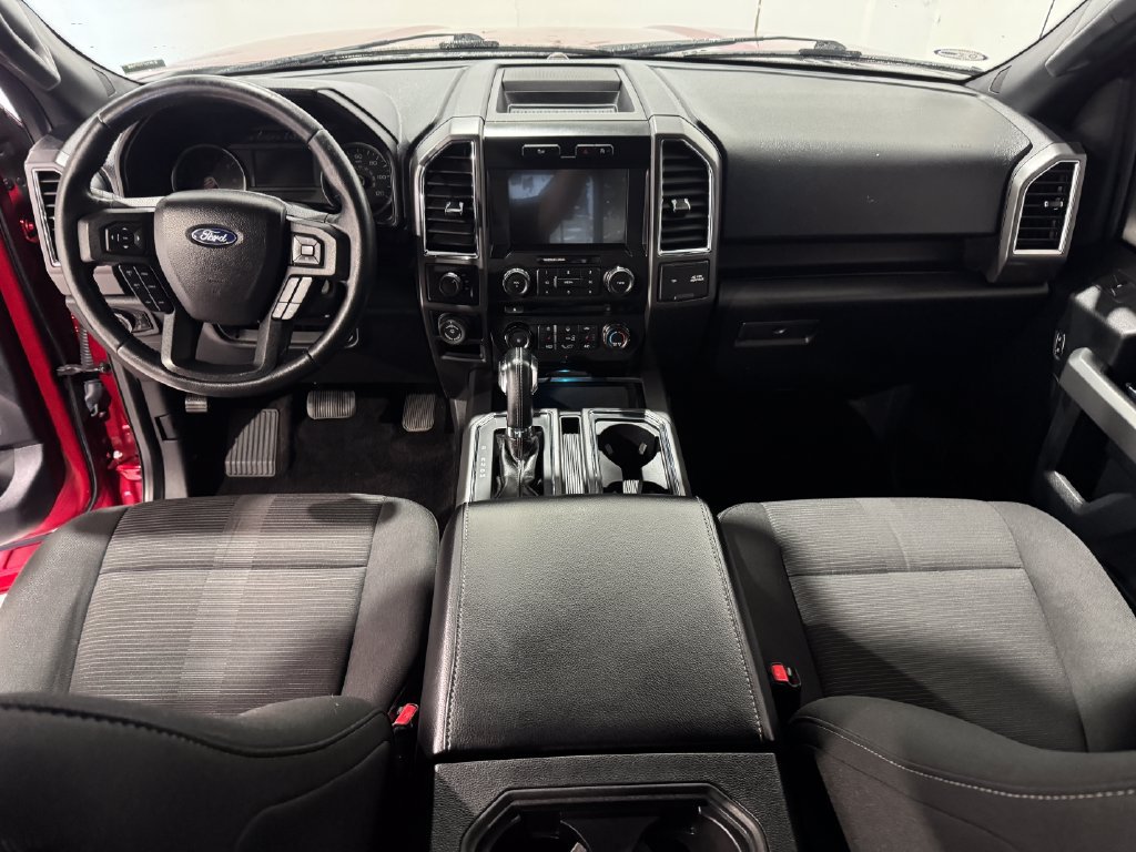 Used 2017 Ford F150 XLT w/ Equipment Group 302A Luxury AWD/4WD image 29