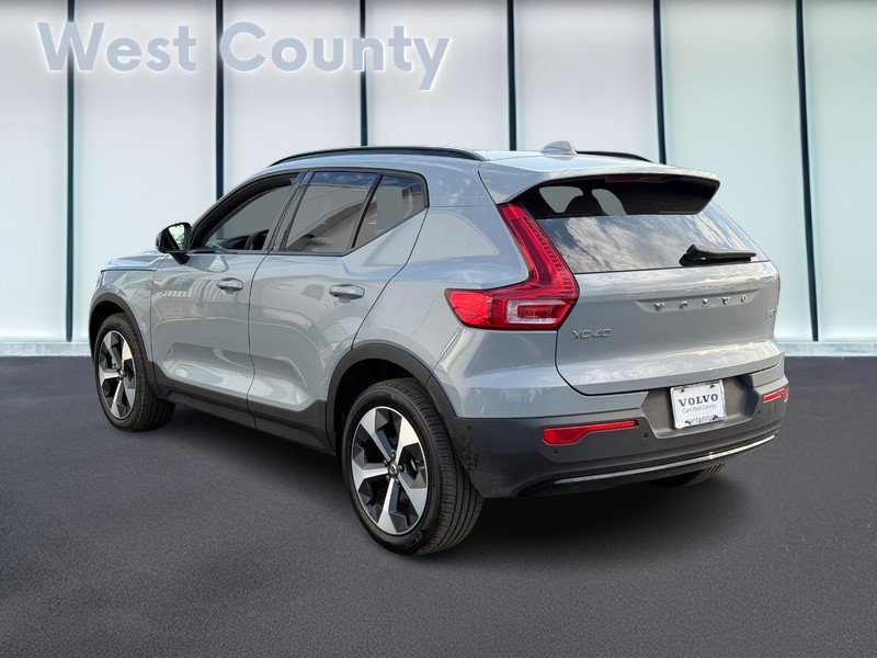 Used 2026 Volvo XC40 B5 Plus AWD/4WD image 6