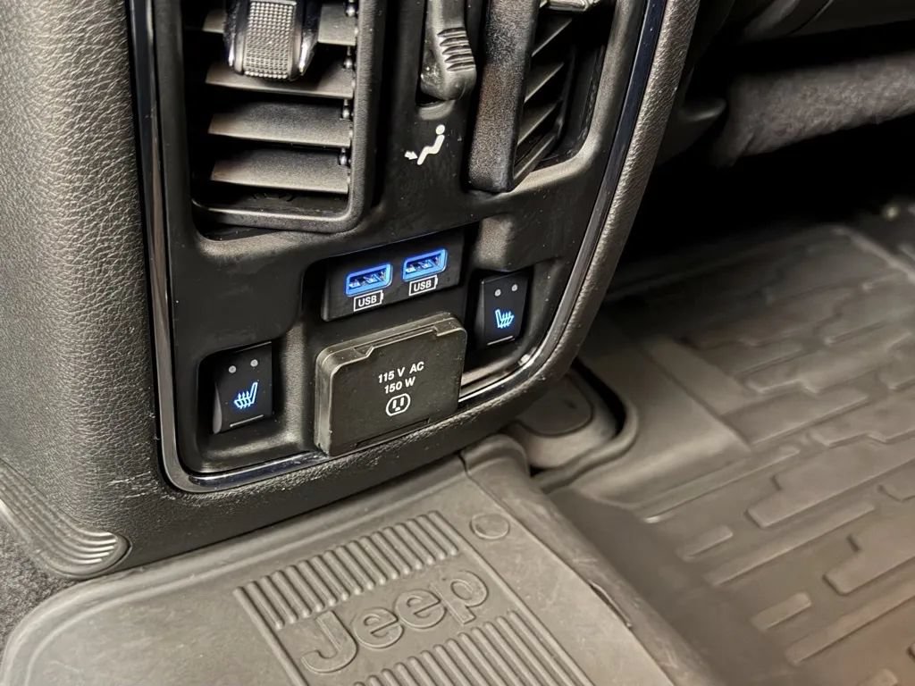 Used 2021 Jeep Grand Cherokee Trailhawk AWD/4WD image 33
