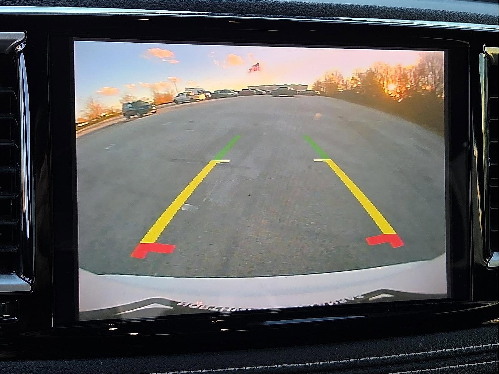 Used 2022 Chrysler Pacifica Touring image 17