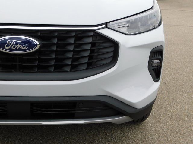 New 2026 Ford Escape SE image 9