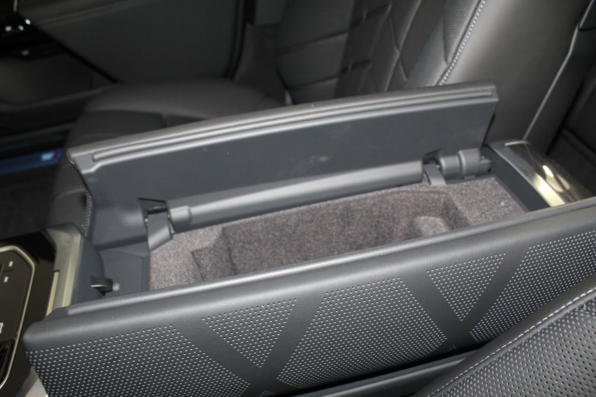 New 2026 BMW 760i xDrive w/ Executive Package image 29